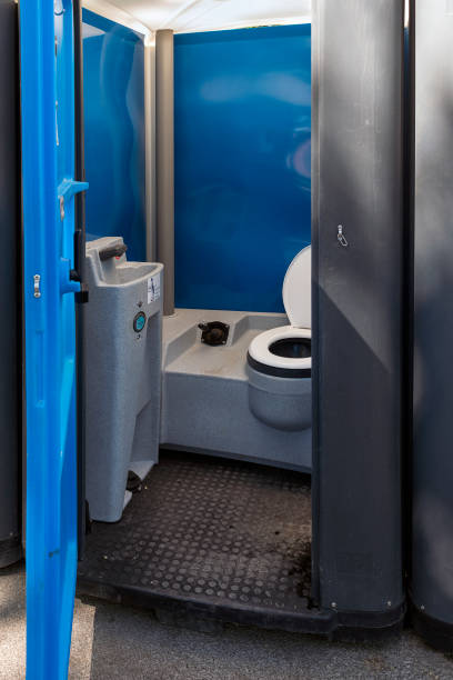 Best Sanitation services for porta potties  in Waimanalo Beach, HI